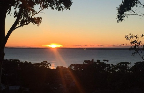 Vincentia House | Incredible views of Jervis bay from sunrise to sunset from this beautiful house