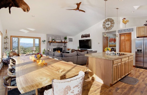 Missouri Heights House | Incredible Views of Snow Covered Peaks - Hot Tub - Fire Ring - 5 Ski Mountains