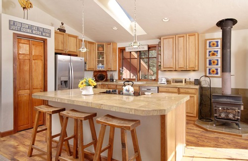 Missouri Heights House | Incredible Views of Snow Covered Peaks - Hot Tub - Fire Ring - 5 Ski Mountains