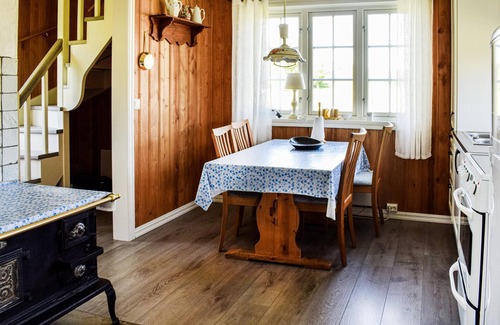 Kongsvinger House | Incredibly charming cottage in beautiful surroundings directly on the lake.