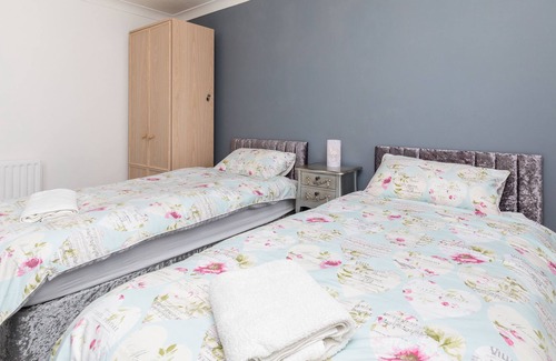 Horsham Apartment | Incredibly Spacious Quality Maisonette by 247 Lets Horsham