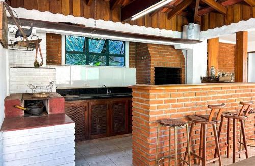 Ibiuna House | Incrivel casa com lazer completo e WiFi -Ibiuna SP