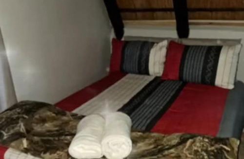 Buffelspoort Ski Chalet | Indabuch