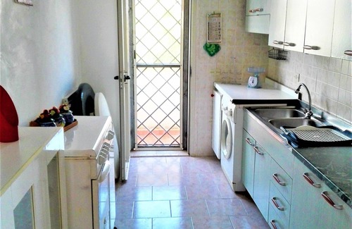 Specchiarica Villa | Independent villa with large garden, sleeps 6, 280m2, 200 meters from the sea