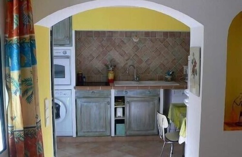Tourrettes-sur-Loup Apartment | Independence, peace and comfort, swimming pool Mediterranean garden