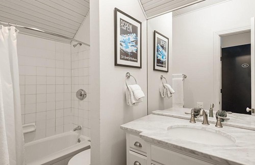Downtown Hotel | Independence Square 211, Chic Hotel Room with Mountain Views, A/C, & Rooftop Hot Tub