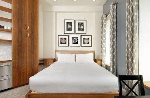 Downtown Hotel | Independence Square 212, Studio with Beautiful Finishes. A+ Location in Downtown Aspen