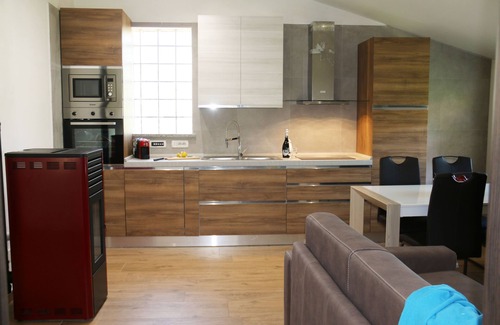 Aritzo Condo | Independent Agrifoglio apartment in holiday home with garden and barbeque