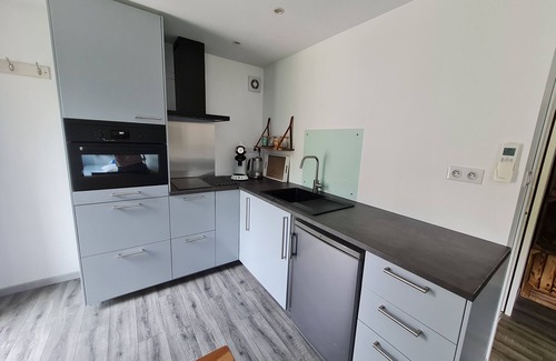 Veigne Apartment | Independent air-conditioned studio - edge of the Indre