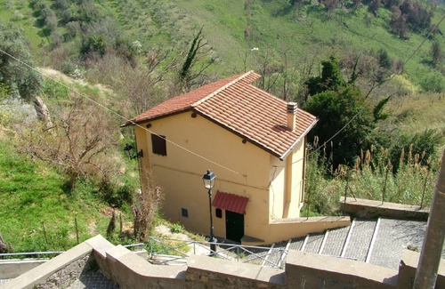 Morlupo House | Independent annex a stone's throw from Rome