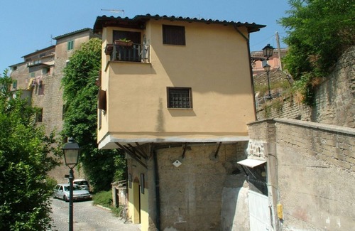 Morlupo House | Independent annex a stone's throw from Rome