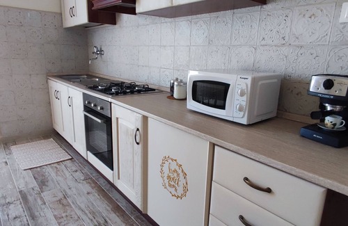 Castelfidardo House | Independent apartment with balcony and view, parking, and free breakfast