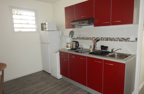 La Montagne Apartment | Independent apartment on the ground floor of a house on 1200 m² garden