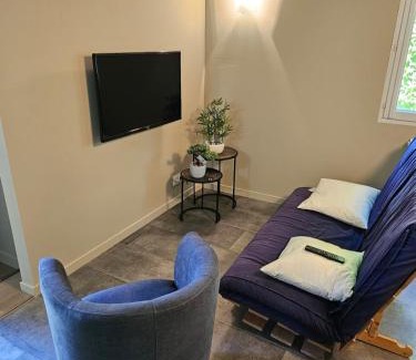 Chancelade Apartment | Independent apartment, quiet, forest and pool