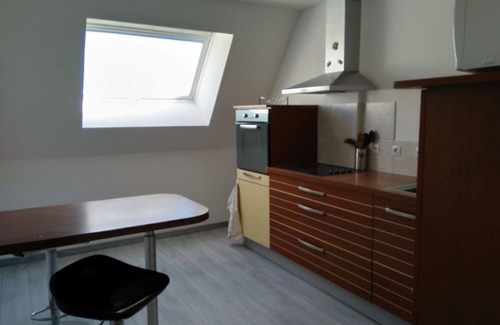 Hennebont Apartment | Independent apartment in a private house. Quiet location