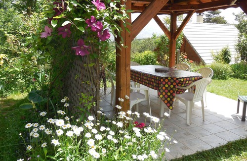 La Batie-Vieille Ski Chalet | Independent chalet surrounded by nature