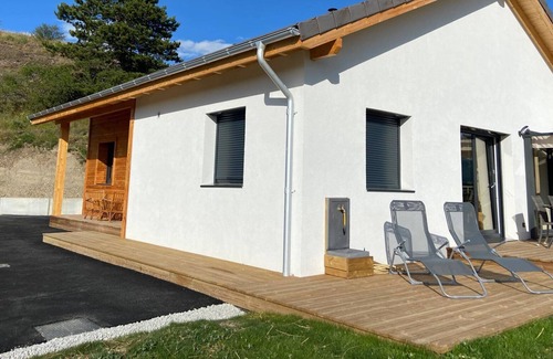 Jarjayes House | Independent chalet with exceptional panoramic views of the mountains