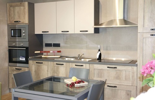 Aritzo Apartment | Independent Cherry apartment in holiday home with garden and barbecue
