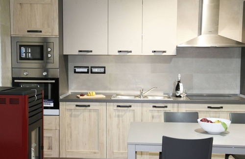 Aritzo Condo | Independent chestnut apartment in holiday home with garden and barbeque