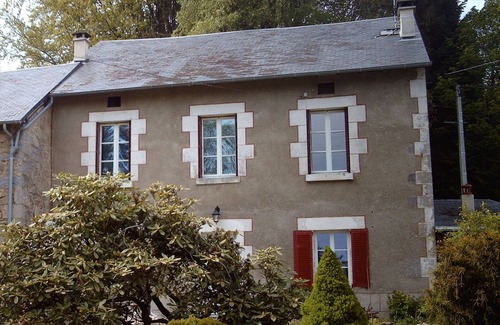 Lepinas Cottage | INDEPENDENT COUNTRY COTTAGE