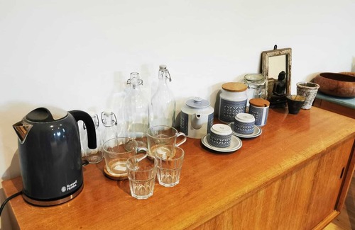 Lyme Regis Apartment | Independent Ensuite Room, Great Location + Parking