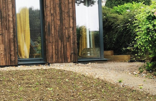 Lyme Regis Apartment | Independent Ensuite Room, Great Location + Parking