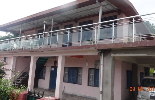 Shimla House | Independent Floor Near Shimla Airport With Natural Views