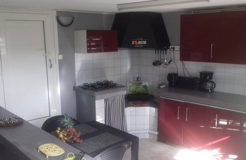 Bois d'Olives House | INDEPENDENT GITE in big house