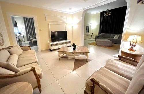 Mirdif Villa | Independent Spacious 3 Bedroom Villa