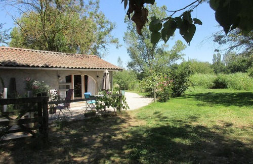 Sainte-Olive Apartment | Independent studio fully equipped in the heart of the Dombes