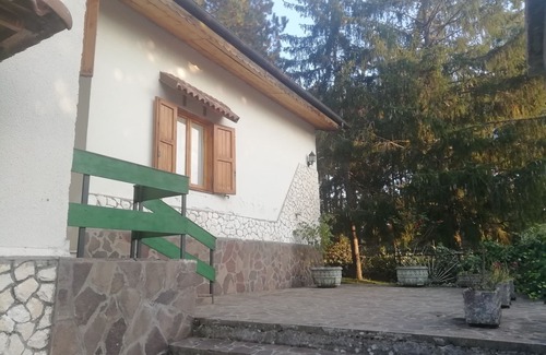 Campo di Giove House | Independent villa with garden
