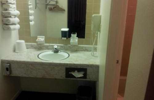 Winamac Hotel | Indian Head Motel