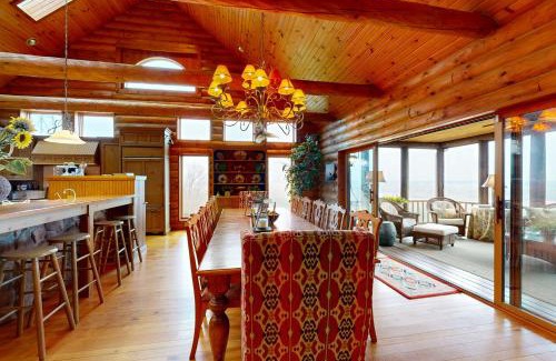Orange Prairie House | Indian Ridge