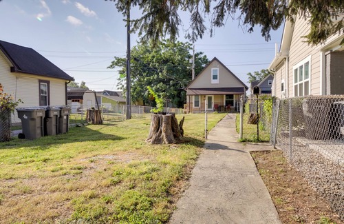 Indianapolis Cottage | Indianapolis Home w/Porch - Close to Mile Square!