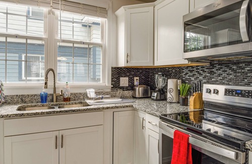 Mapleton/Fall Creek House | Indianapolis Vacation Rental ~ 4 Mi to Downtown!