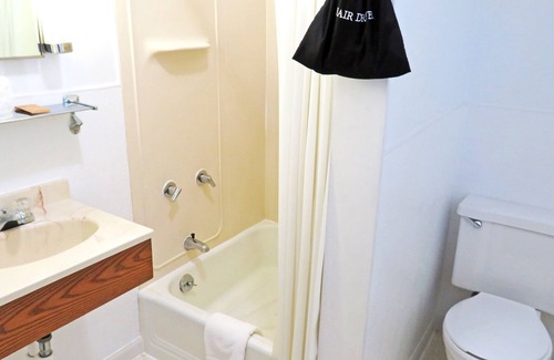 Ironwood Hotel | Indianhead Ironwood Motel