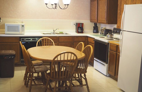 Wakefield Ski Chalet | Indianhead Village/Blackjack Wildernest II- lower level Unit of Wildernest I