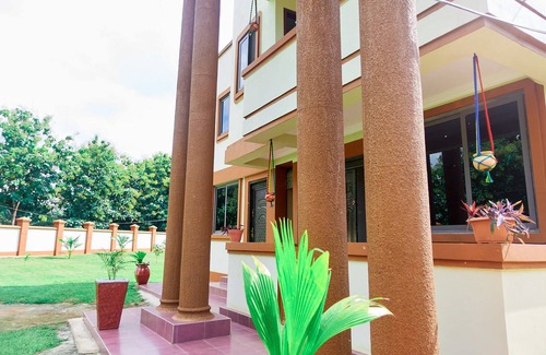 Kumasi Apartment | INDIGO COTTAGE