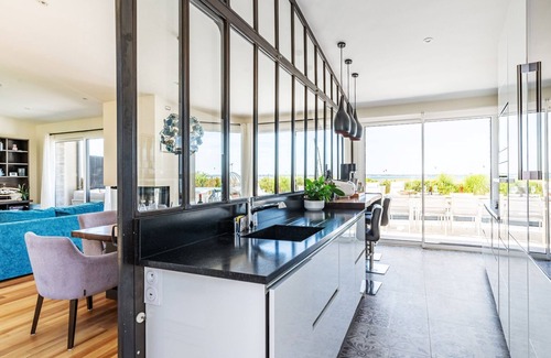 Saint-Brevin-l'Ocean House | Indigo-Vue Mer et Piscine chauffée by Interhome