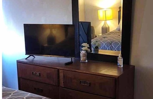Indio Bed & Breakfast | Indio, CA, 3 Friendly Family rooms. No Pets.