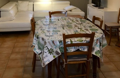 Bage-la-Ville House | Individual family house 15 minutes from Macon, 25 minutes from Bourg-en-Bresse.