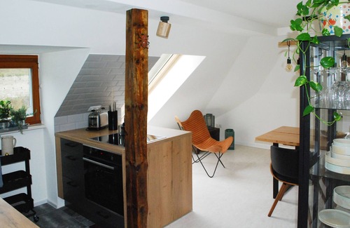 Wuerzburg Apartment | Individual living in the Tonhaus - bright DG apartment with a view of the vineyards