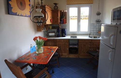 Pinnow House | Individuel Guesthoese with charme, central and quite situated by a lake 600m
