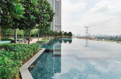 Taman Pertama Apartment | IndoChina 3BR MVertica near MRT by RumaBnB