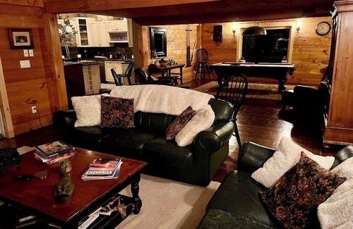 Chester House | Indoor Hot Tub Room/10 Miles to Okemo