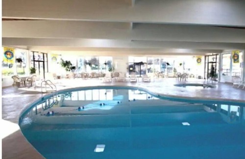Mishicot Apartment | Indoor, outdoor pool, tennis and golf course