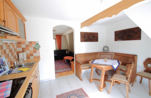 Zell Apartment | Indoor swimming pool, sauna, steam bath daily 2h for single use, directly on the Moselle bank Balcony