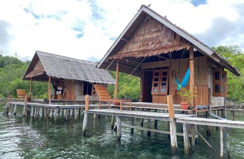 Sawinggrai House | Indos Homestay-Raja Ampat