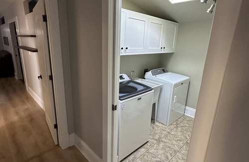 North Rustico House | Indulge in Coastal Luxury: Unforgettable Waterfront Getaway! Multiple Families!