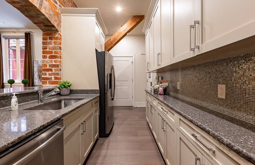 Arts/Warehouse District Apartment | 🧡 INDULGE YOURSELF! 2 KITCHENS 2 LIVING ROOMS 2 TERRACES! DOUBLE UP ✌🏽STEPS TO IT ALL! 🧡